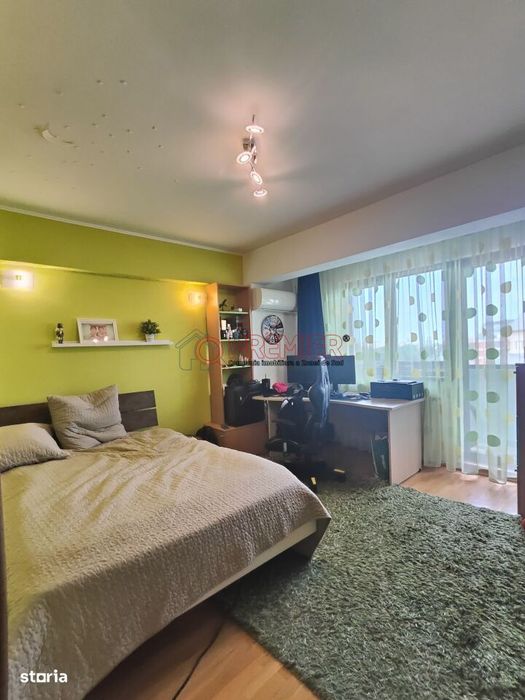 EROII REVOLUTIEI - Metrou - 3 camere