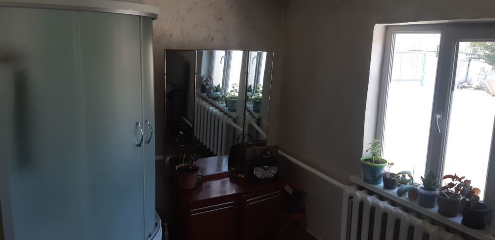 Продам часть дома барачного типа