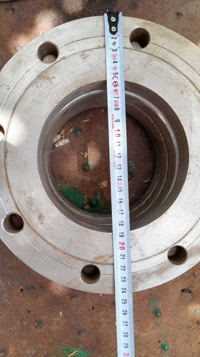 Стоманени фланци