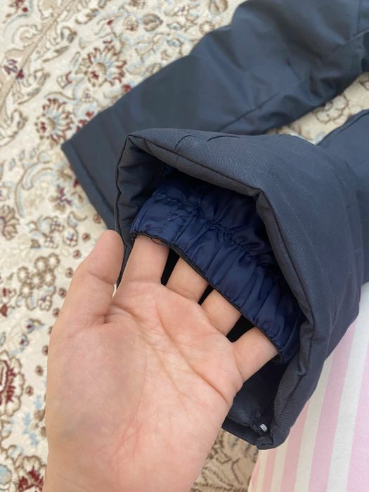 Продам куртку для девочек