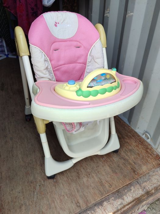 Детский столик в хорошем состоянии