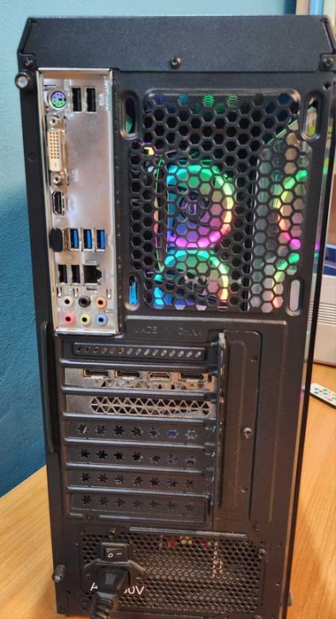 PC Gaming Ryzen 5 + GTX 1660 + SSD 1TB + Win 10 Licențiat