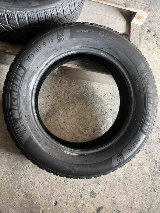 2 anvelope de iarna 185/65/15 Michelin!