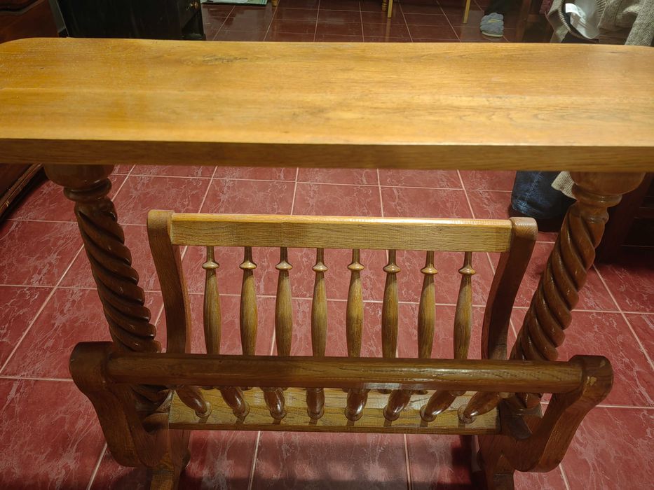 Дървена маса за списания