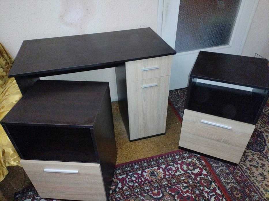 Продавам комплект спалня