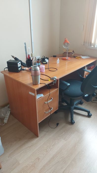 Стол срочно по 2 шт