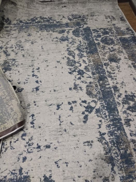 Палас в хорошем состоянии