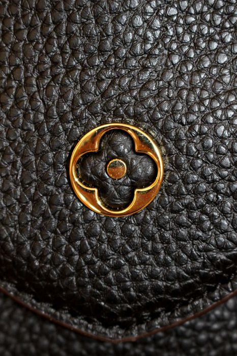 Дамска чанта Louis Vuitton Capucines