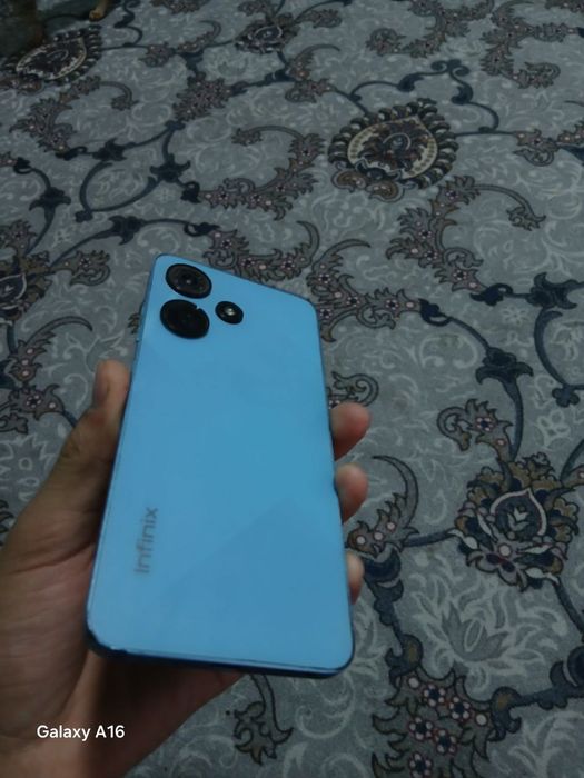 Infinix Hot 30i 8/128 GB, yangi holatda, karobka bilan