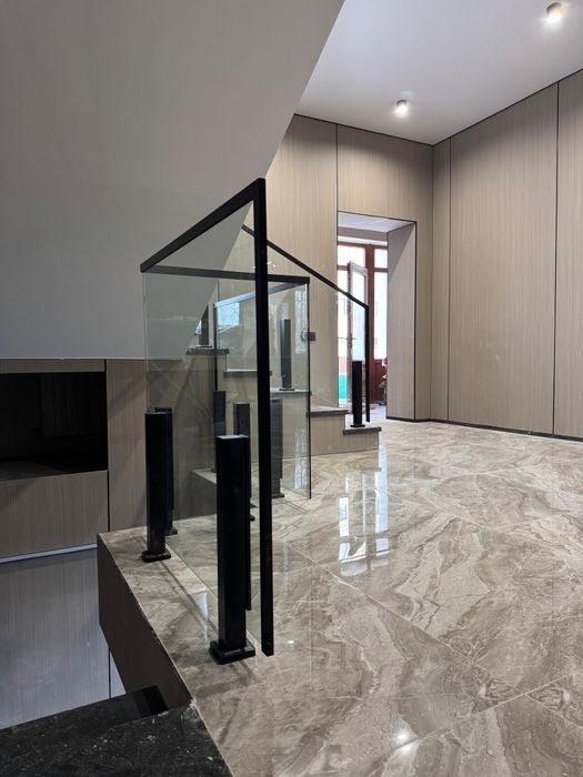 Стеклянный перила  перегородки витражи