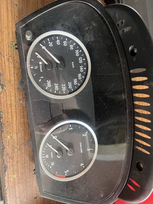 Ceas bord bmw e60