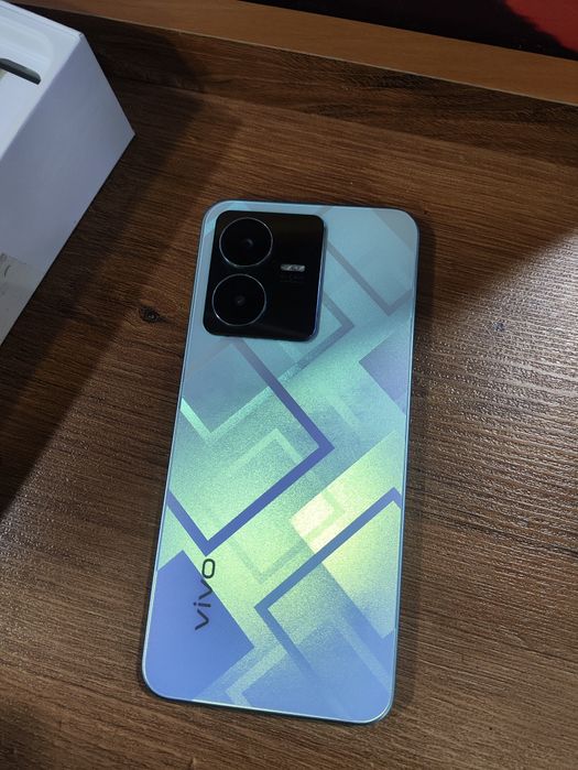 Продам Vivo Y22.