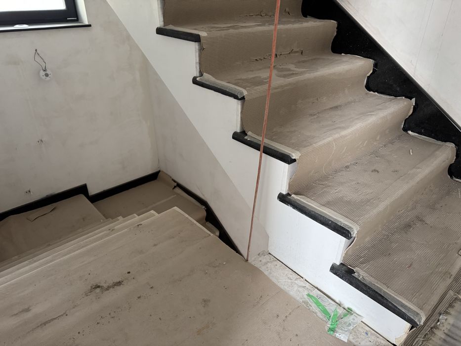 Executam fatade ventilate