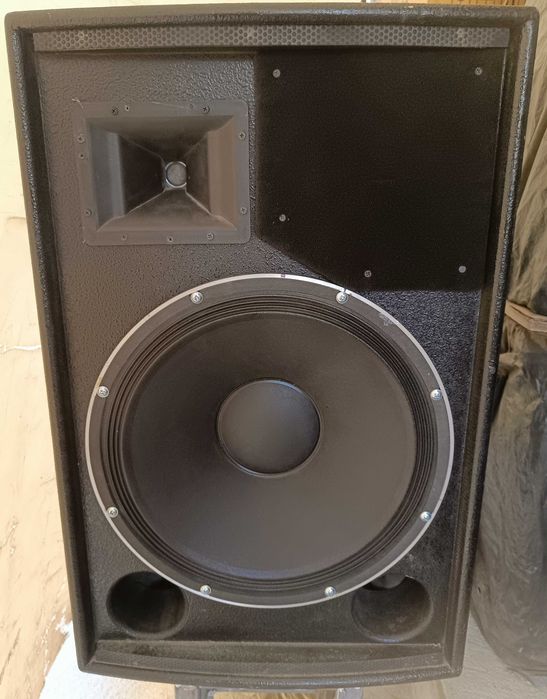 Мощные колонки двухполосные 18" + 51"