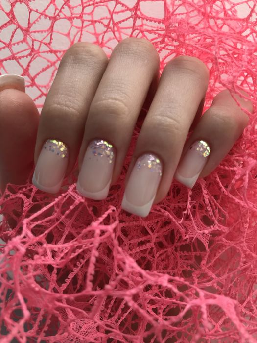 5 тысяч  маникюр ! Дворец спорта