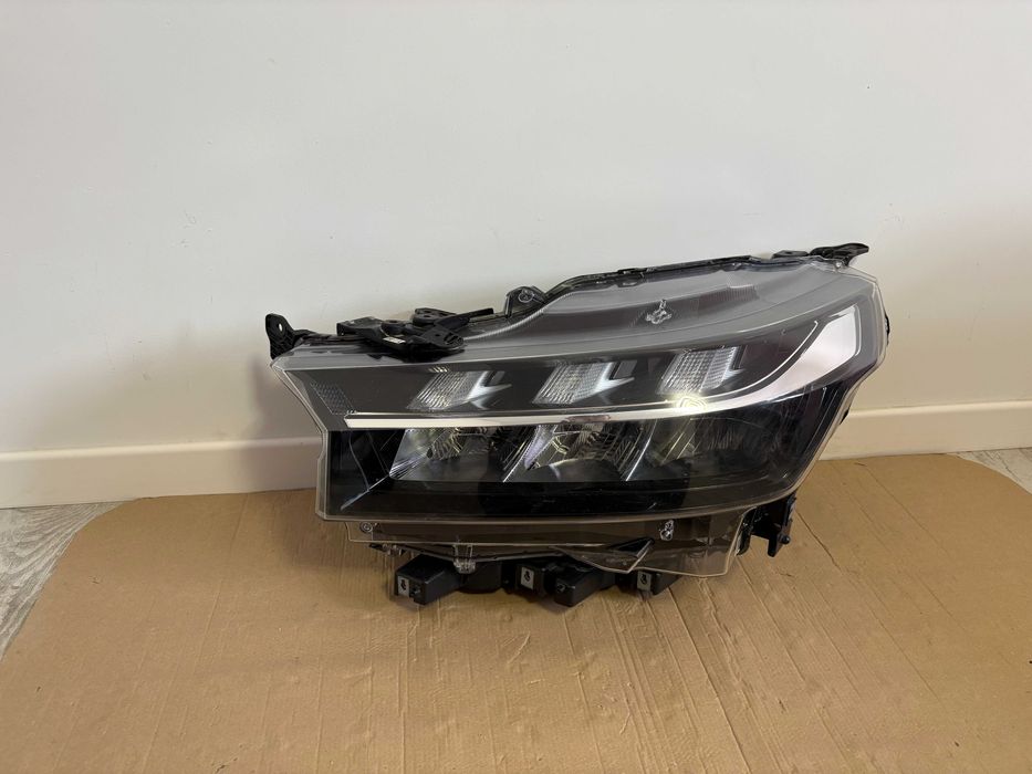 Far stanga full led Suzuki SX4 S Cross dupa 2021 original cod W6312