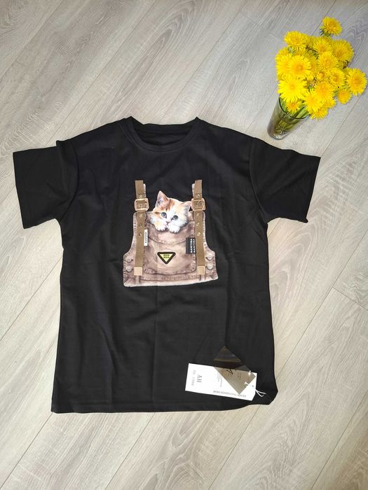 Tricou NOU model deosebit,universal