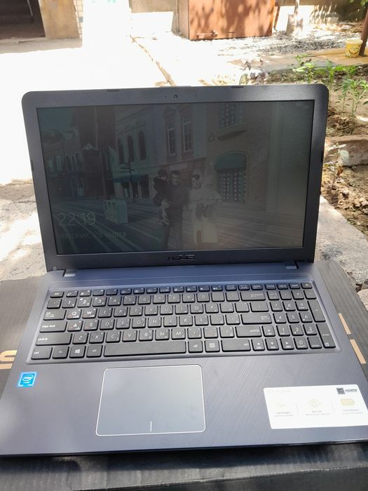 Notubokk Asus kelishamiz nasib bulsa