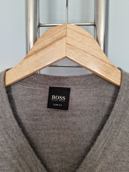 Страхотна мъжка жилетка HUGO BOSS, размер М