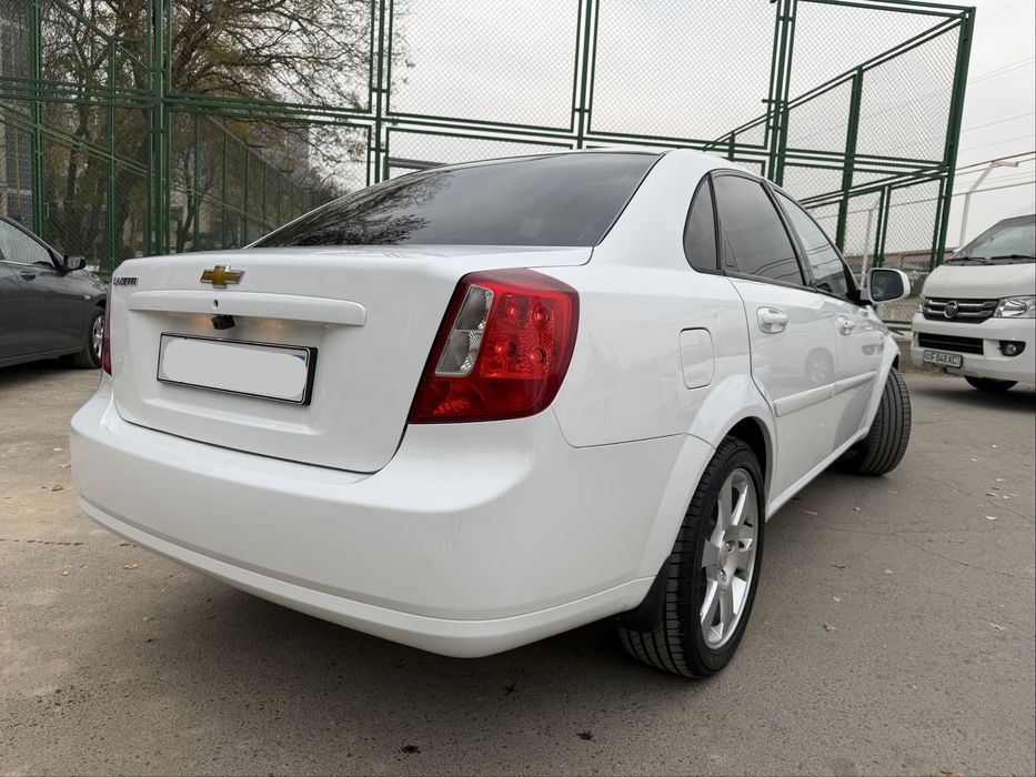 Ijaraga beriladi Chevrolet Lacetti сдается в аренду