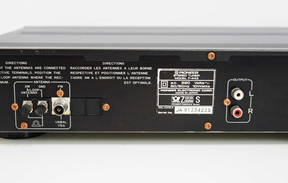 Tuner Pioneer F-443, radio