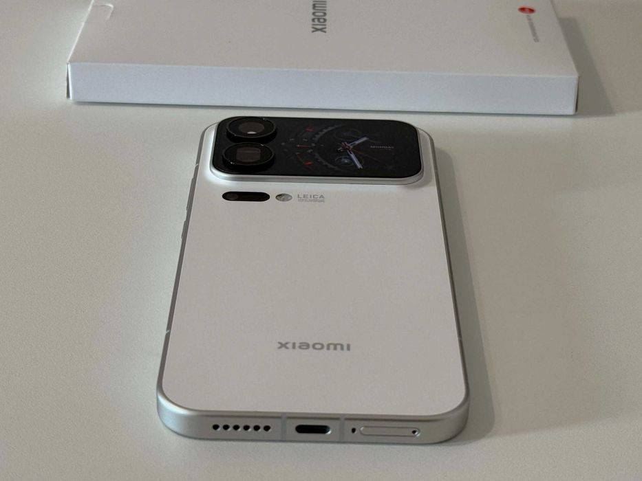 Бартер! Xiaomi 17 Pro Max 16GB Ram / White (Бял) Elite Gen 5 / 7500mAh