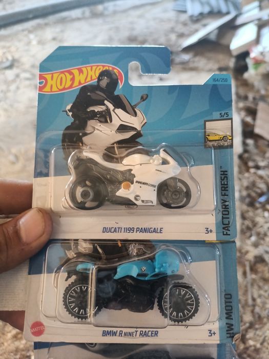 Продам hot wheels хот вилс хотвилс