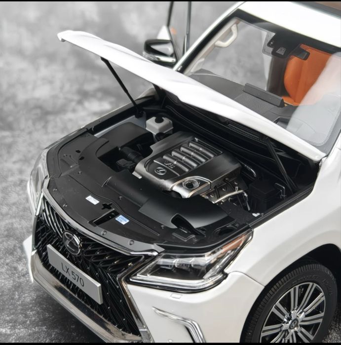 1/18 моделька lexus lx 570