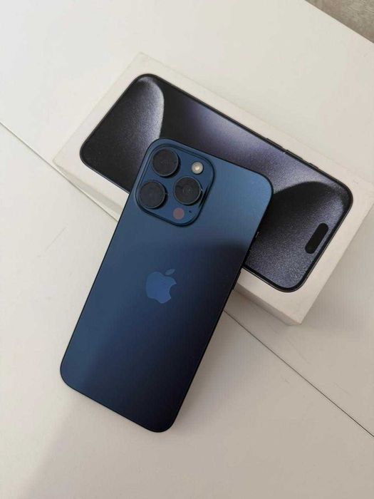 Продам Iphone 15 Pro Max 256Gb