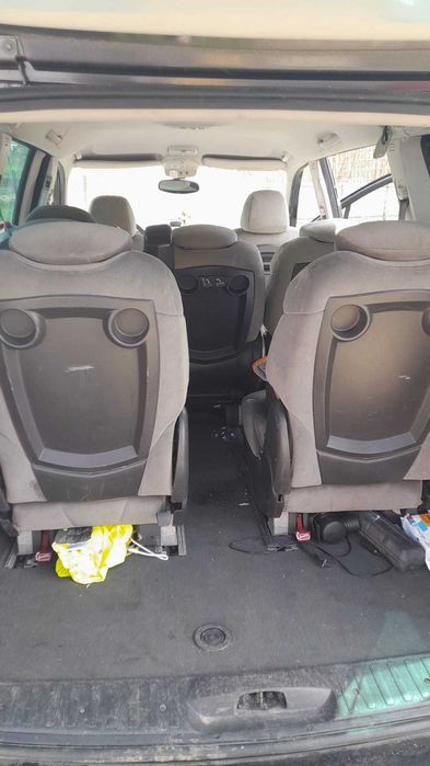 Peugeot 807  (3500 Euro)