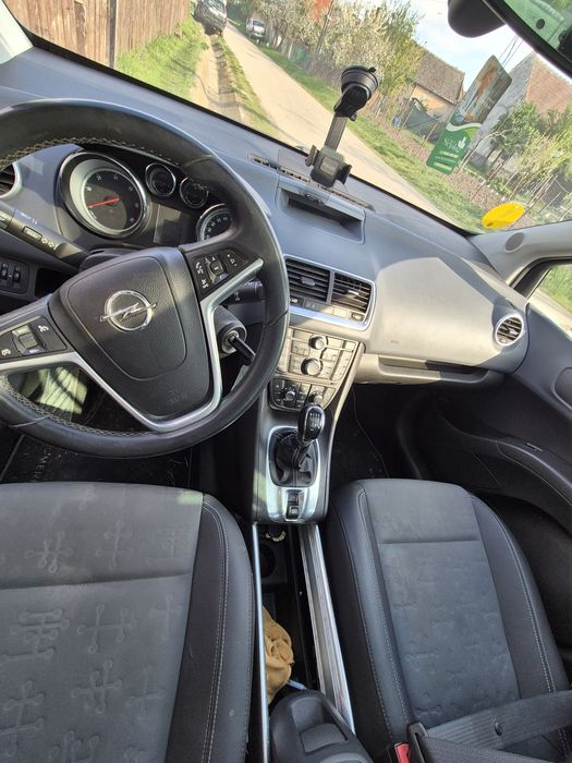 Dezmembrări Opel Meriva B 1.7 CDTI 2011 – piese în stare foarte bună