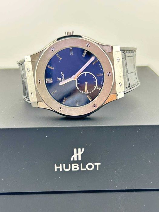 Часы Hublot Classic Fusion Ultra-Thin