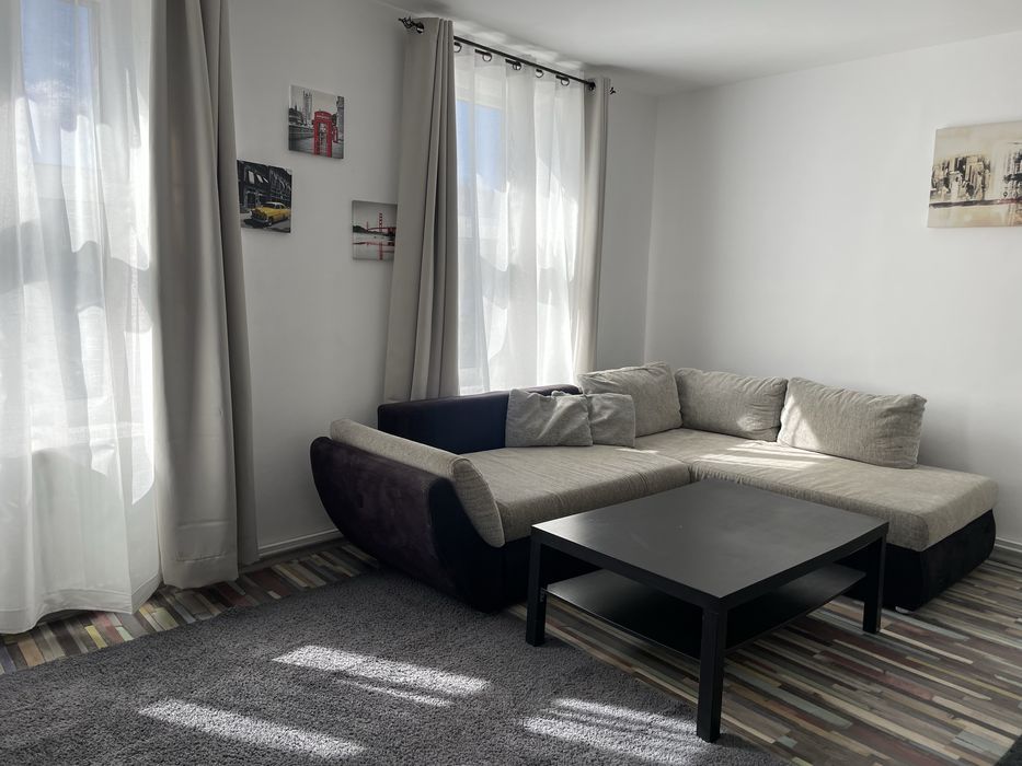 Inchiriez garsoniera aproape  de  Colina