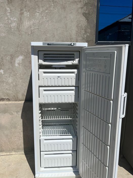 Продается холодильник !