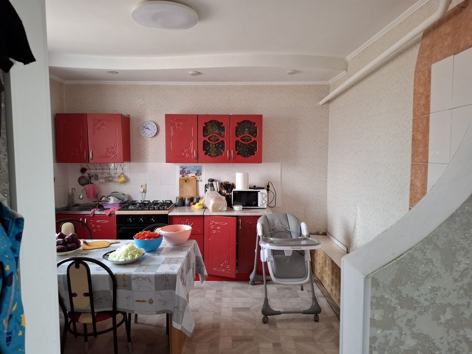 Продам дом из красного кирпича