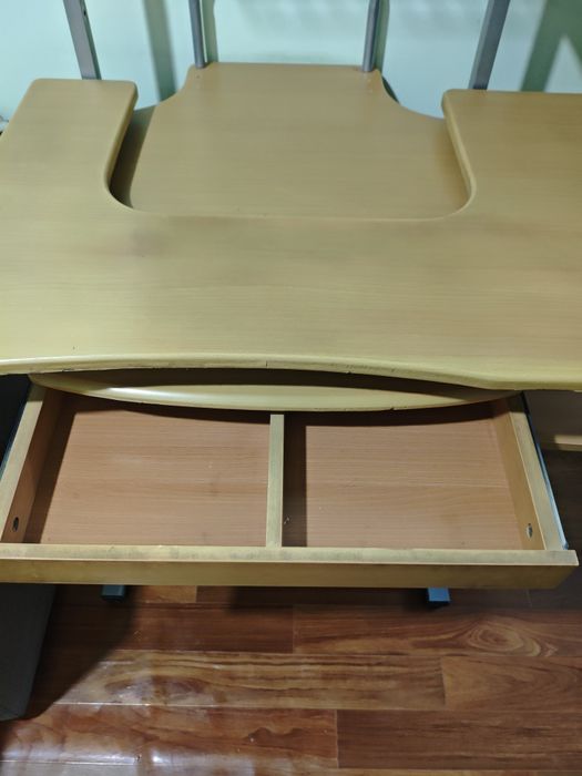 Продам компьютерный стол, б/у, г. Алматы