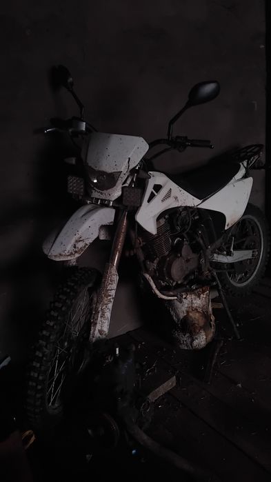 Продам эндуро 250 куб