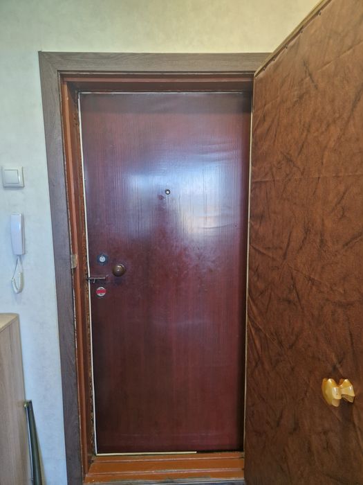 Продам входные двойные двери