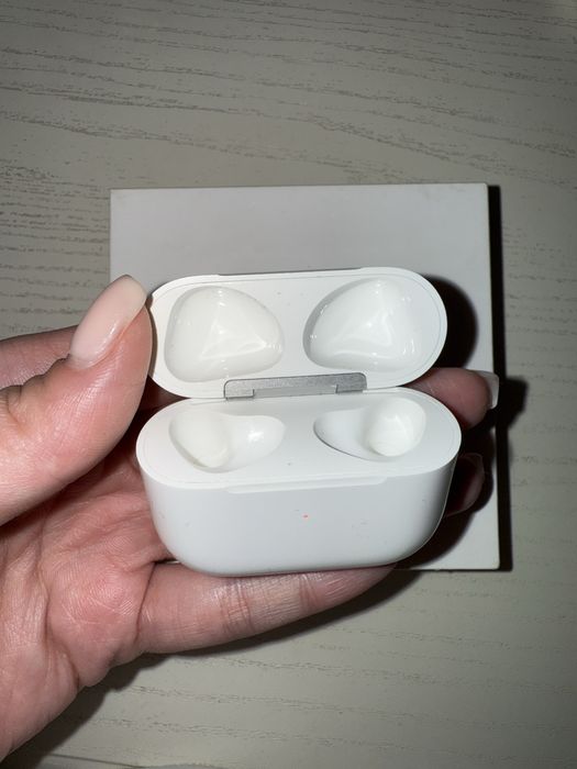 Airpods ( case без наушников )