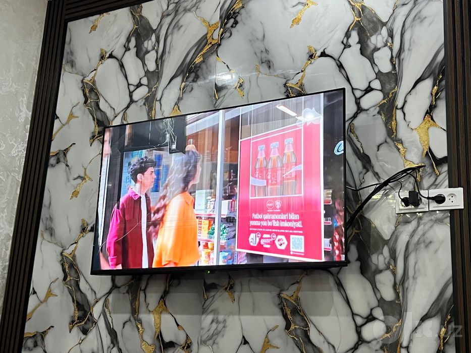 Televizor sotiladi. Ekran chatnagan. Li TV 55 dyum