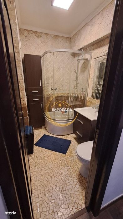 Se vinde apartament 3 camere etaj 3 zona 0 Suceava 122.000euro neg