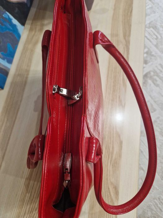 Сумка из натуральной кожи