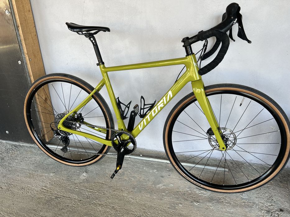 Cursiera/gravel/cyclocross VITORIA ( CARBON )