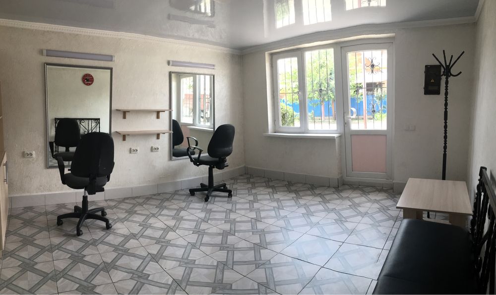 Сдам в аренду салон красоты