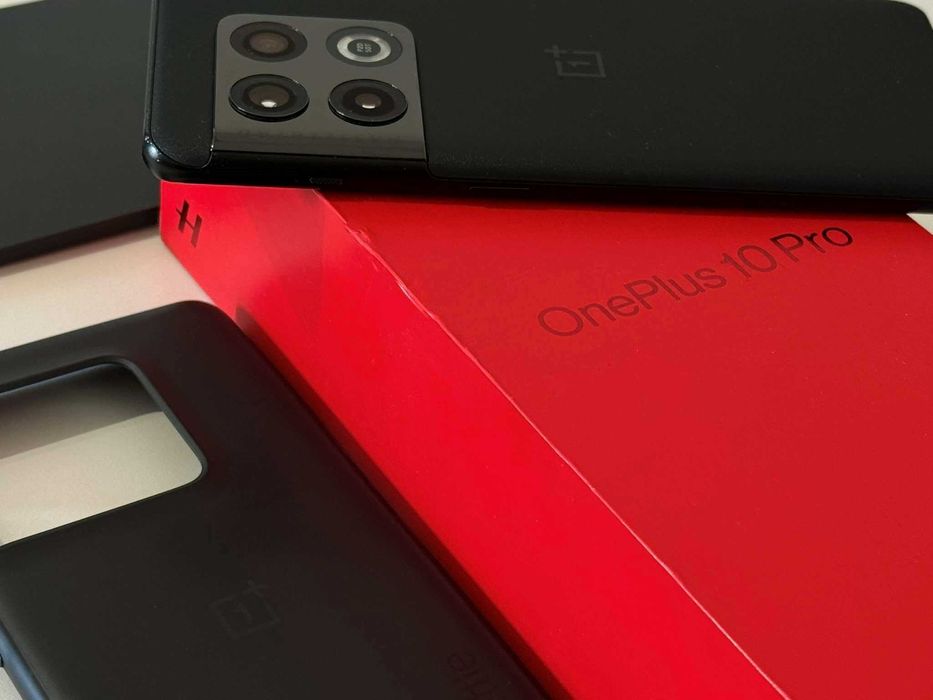 Бартер! OnePlus 10 Pro Snapdragon 8 120Hz Black (Черен)