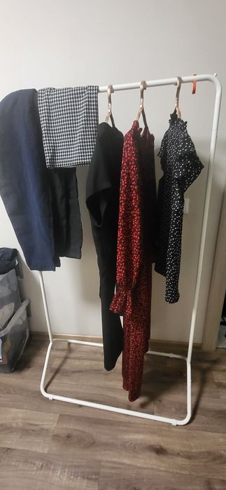 Пакет вещей отдам за 5000