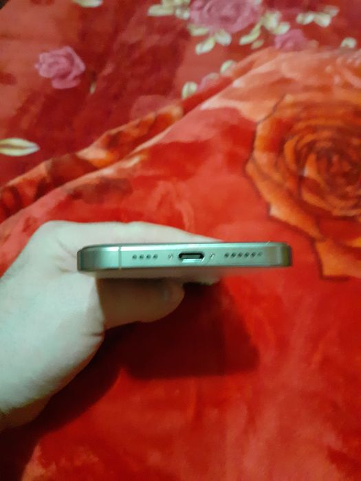 16 Pro Max Desert Titanium