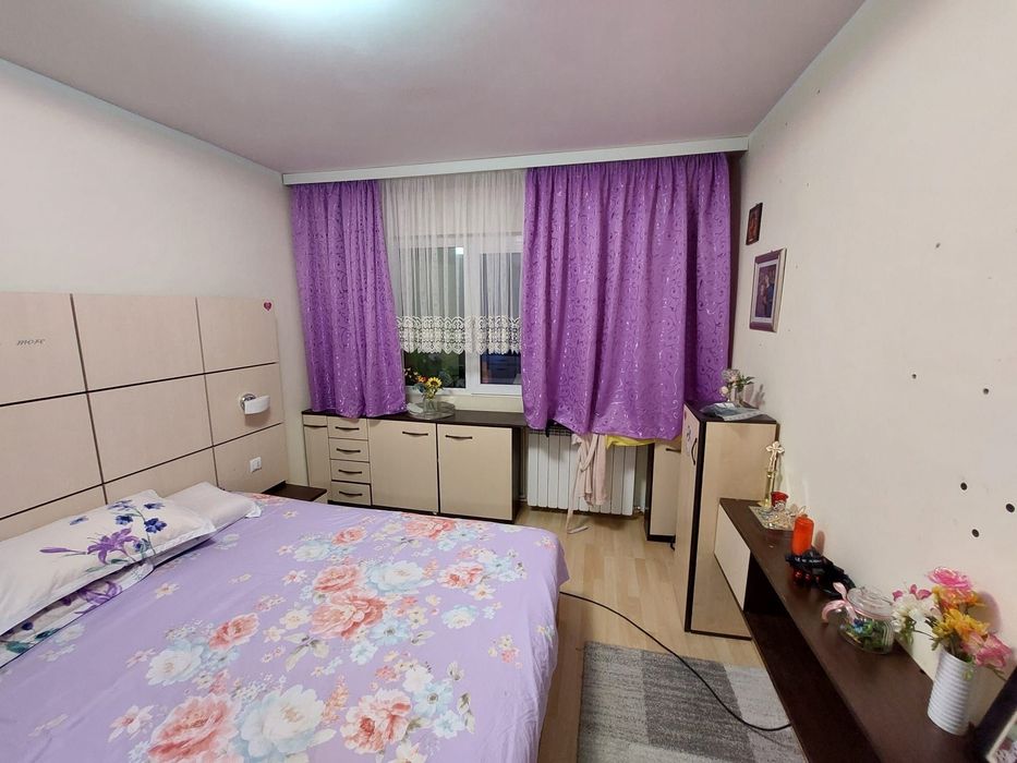Apartament 3 camere, etajul 2, decomandat, balcon , două băi, DISPONIBIL DIN 15 SEPTEMBRIE
