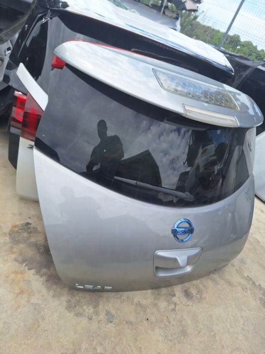 Врата багажник Nissan Leaf / Нисан Лийф 2017г.