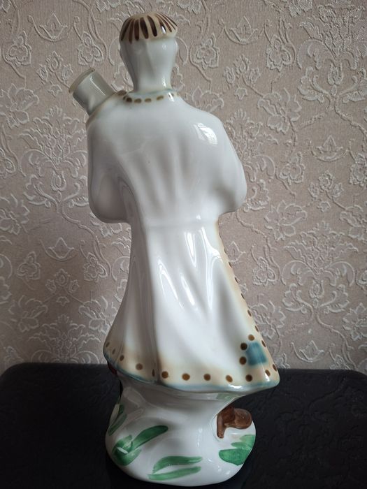 Продам статуэтку УССР